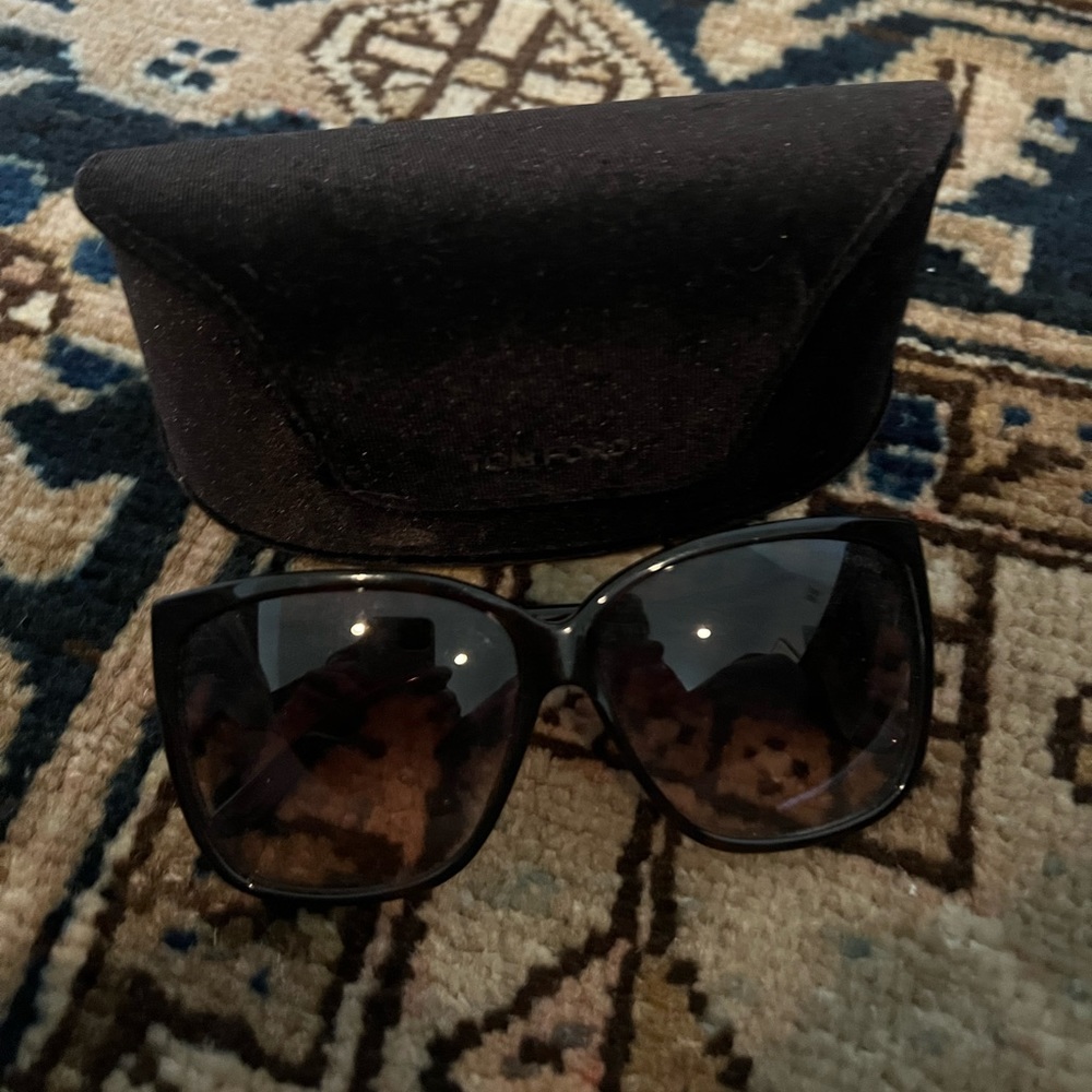 Tom Ford Lydia Sunglasses with Case